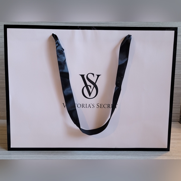 Victoria's Secret Medium Shopping Bag with 6 sheets of VS Tissue Paper 16"x12"x6 - Picture 2 of 16